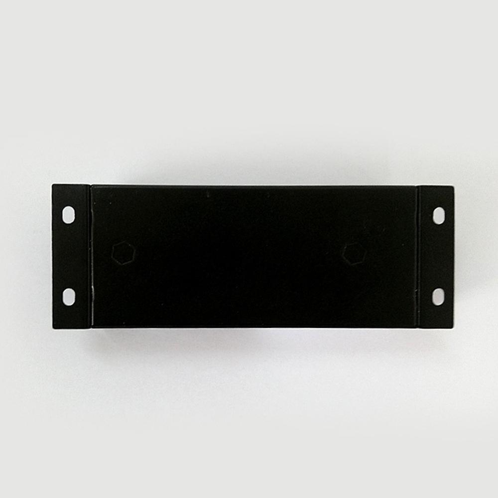 Supporting the 5V USB compatible devices 4Port Smart Charger With Switch Slim Black