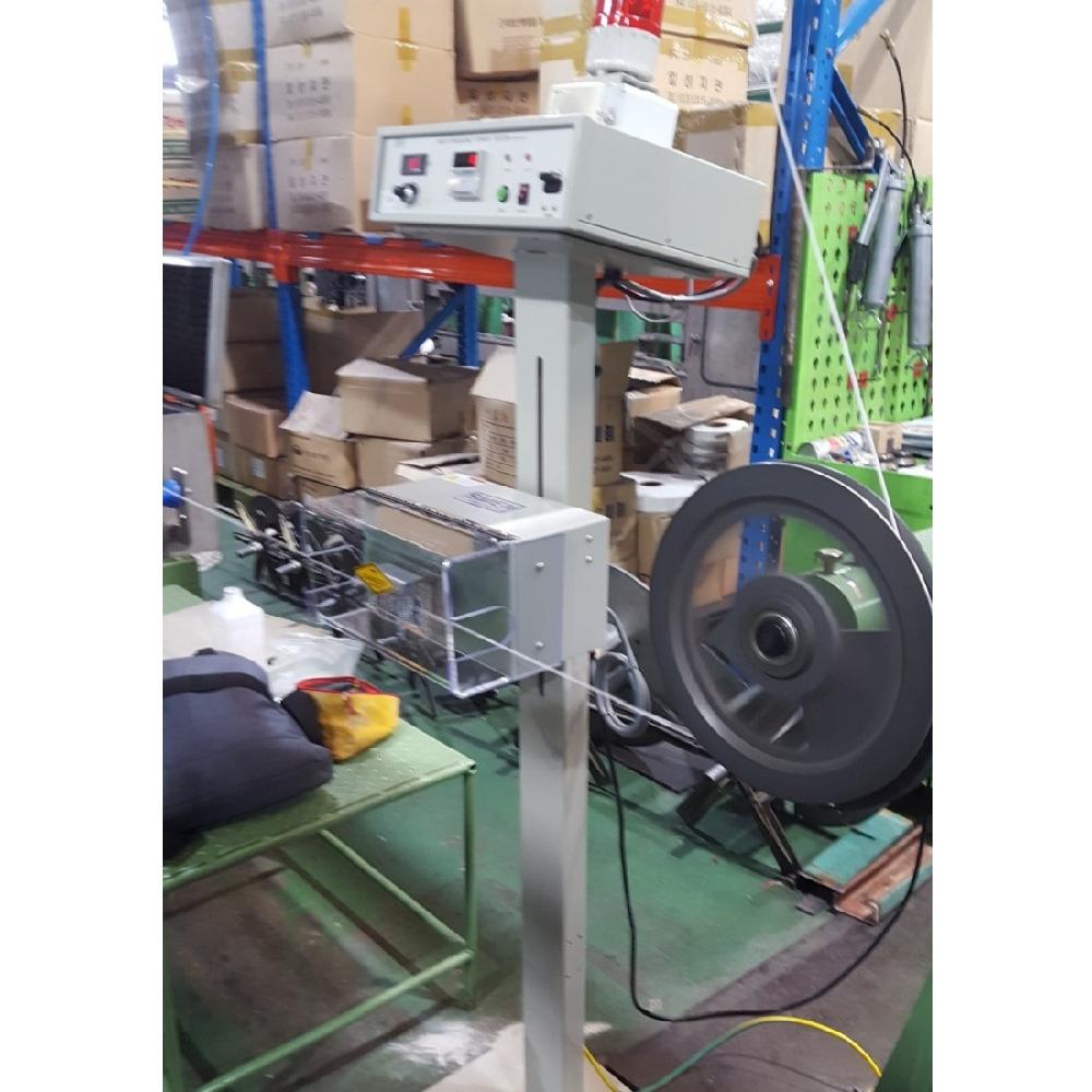 HIGH FREQUENCY SPARK TESTER